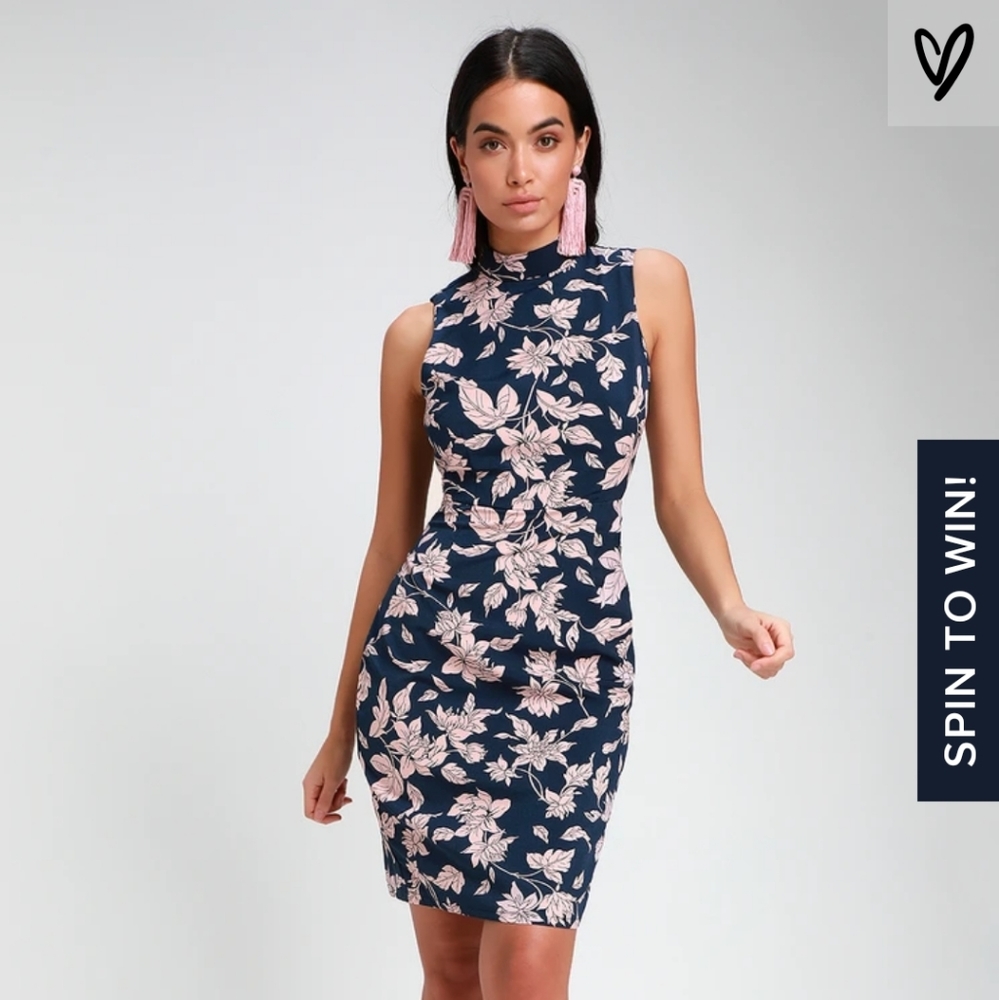 Carriage Tour Pink and Navy Blue Floral Print Slee